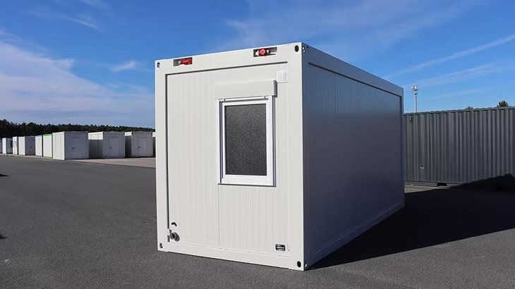 Módulo sanitario equipado