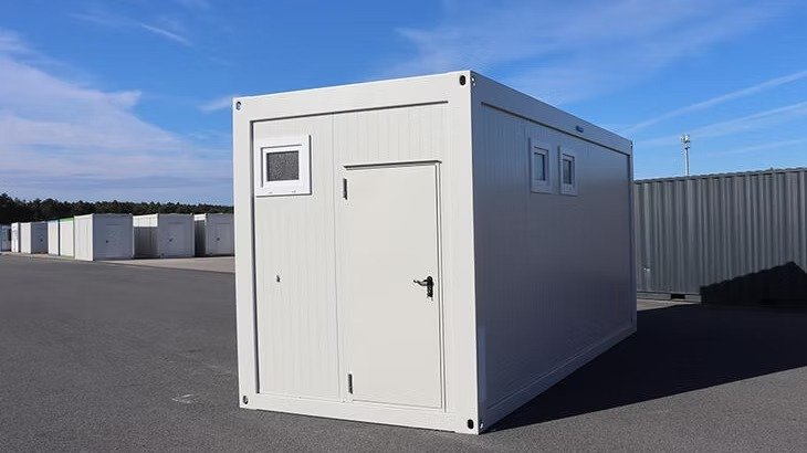 Módulo sanitario equipado